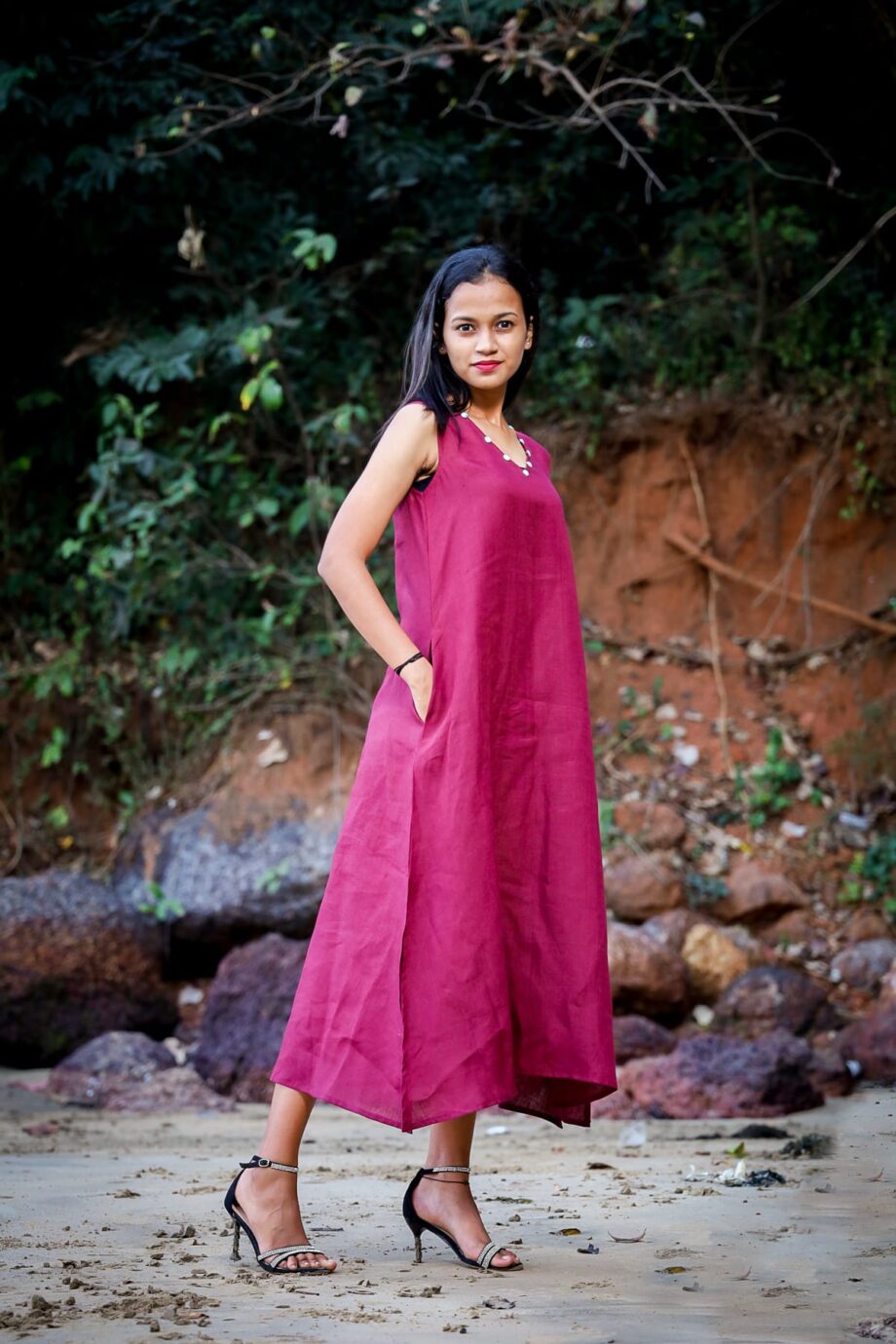 The "Berry Bliss" Linen Midi Dress